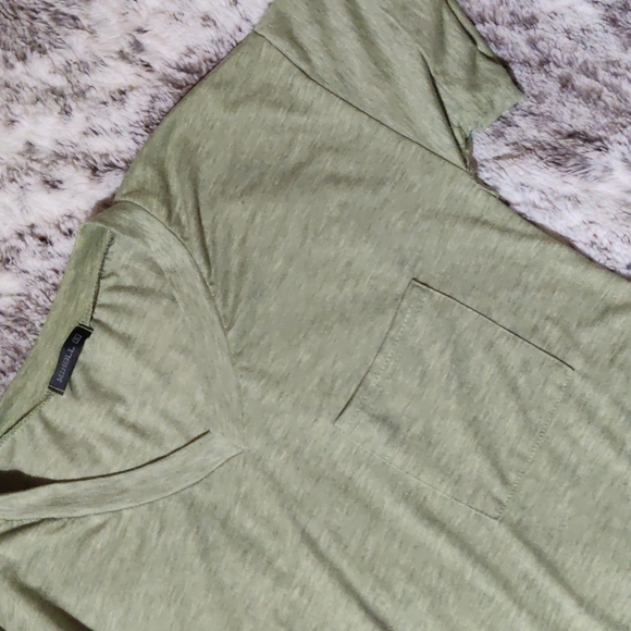 Miholl V-neck Rolled Sleeve Loose Fit Top - Picture 3 of 7